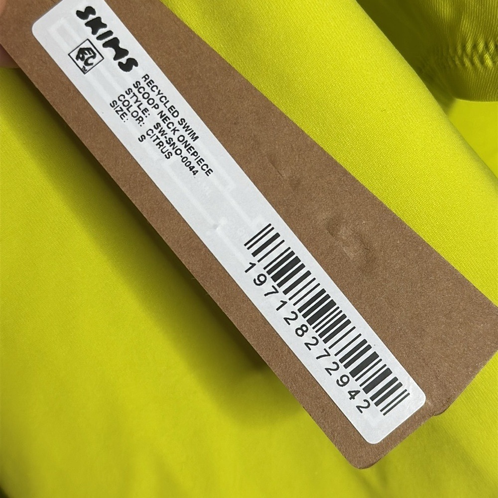 SKIMS SWIM SCOOP NECK ONE PIECE Swimsuit Bathing suit in Citrus size small - Picture 7 of 8